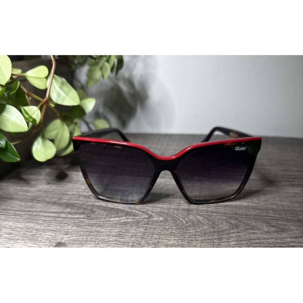 QUAY Level Up 126 Sunglasses Tortoise Red Fade Oversized Square Womens